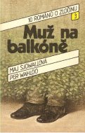 Muž na balkóně